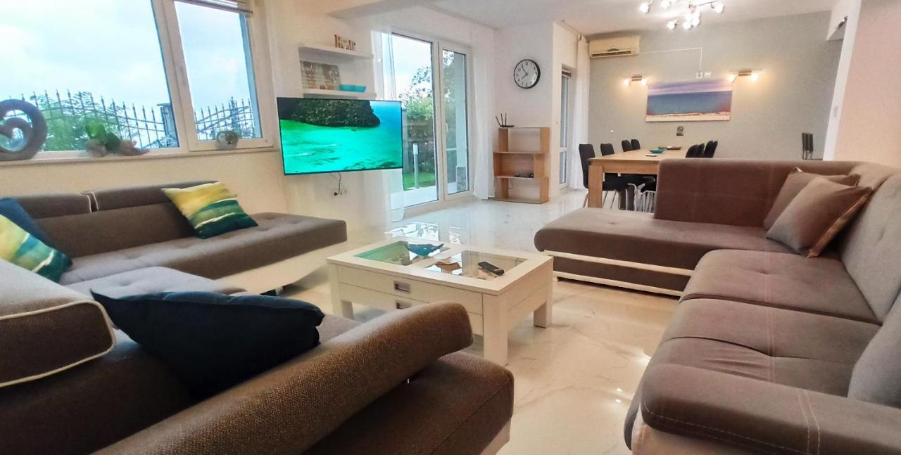 Arode Villa Ovidius - Apartments Μπαλτσίκ Εξωτερικό φωτογραφία